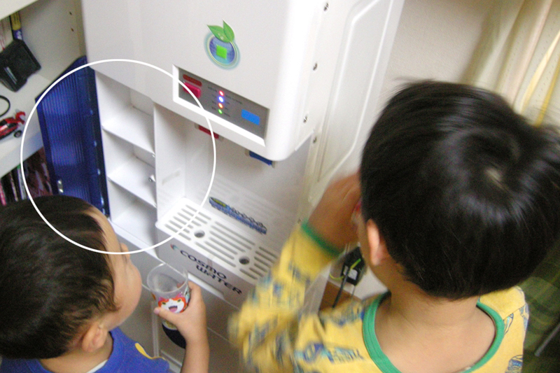 子だもたちはウォーターサーバー大好きです!