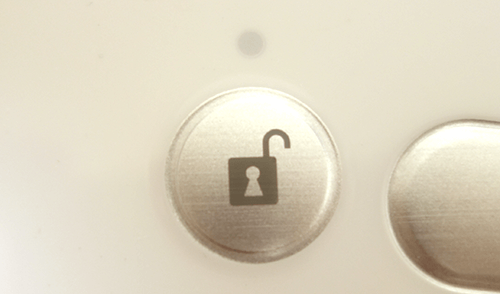 UNLOCKボタン